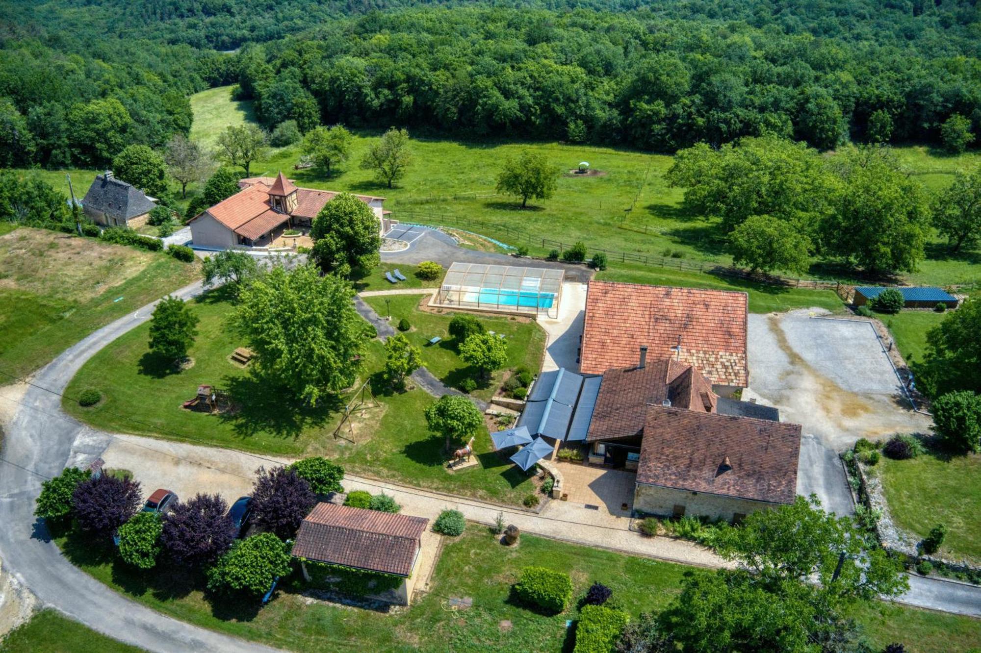 Отель Domaine De La Rhonie Meyrals Экстерьер фото
